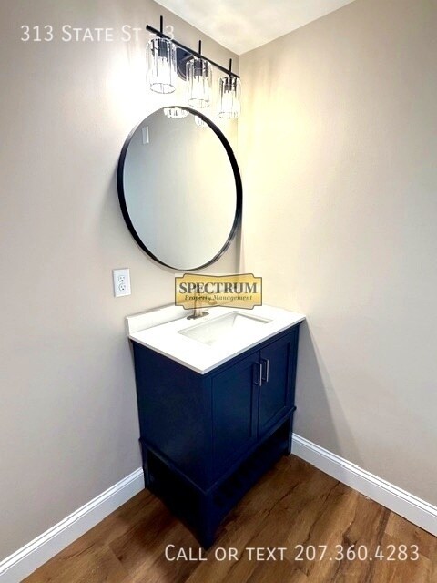 Building Photo - 313 State St