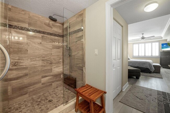 Building Photo - 60 Surfview Dr