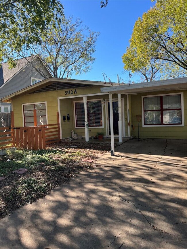 Primary Photo - 5112 Martin Ave