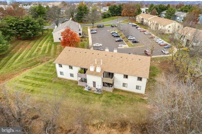 Building Photo - 408 Stockton Ct