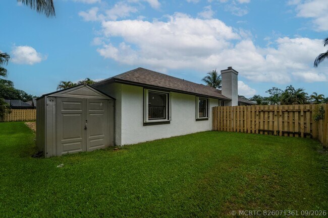 Building Photo - 301 Knotty Wood Ln