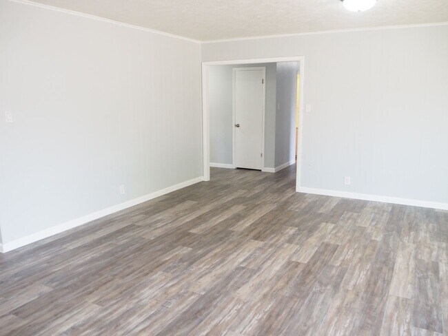 Building Photo - 3 Bed - 2 Bath in Denton