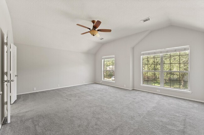 Building Photo - 18914 Woodglen Shadows Dr