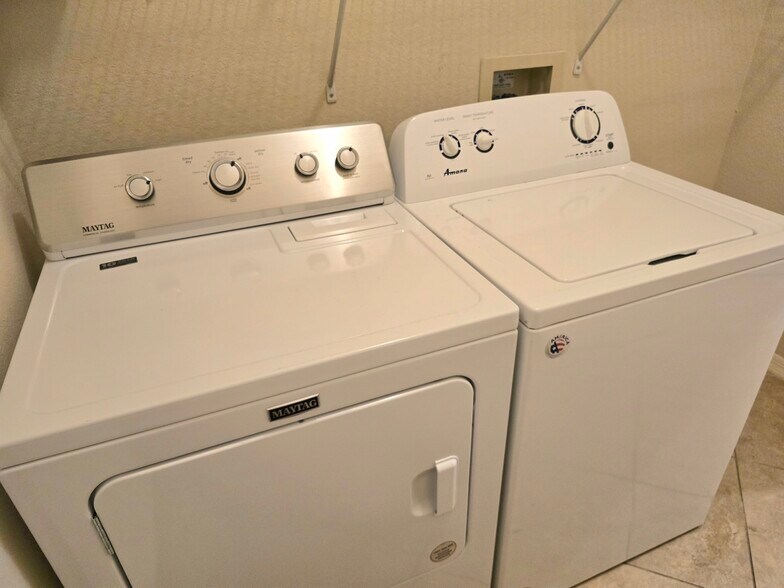 laundry room in house - 2063 Imperial Cir