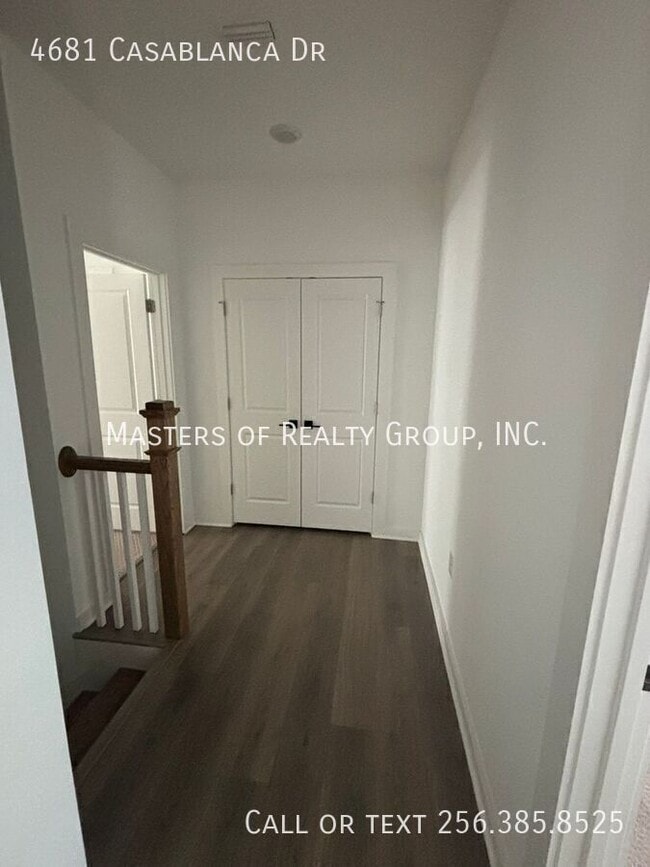 Building Photo - 4681 Casablanca Dr