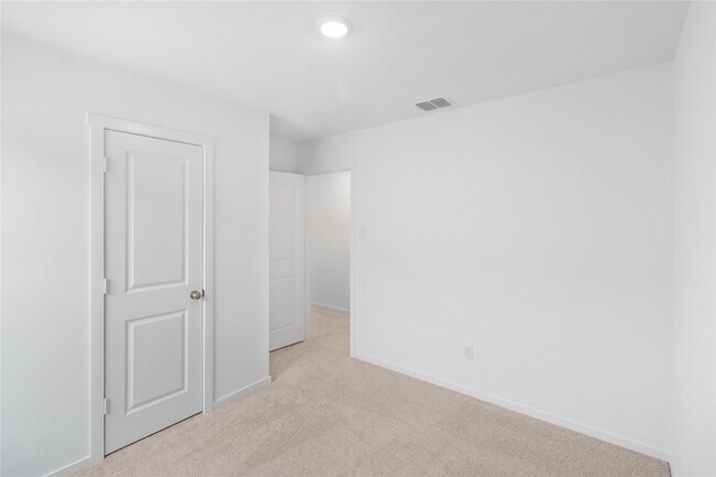 Building Photo - 725 Wagtail Dr