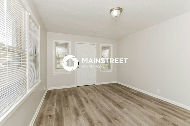 Building Photo - 2 Bedroom Pet-Friendly Home in Indianapoli...