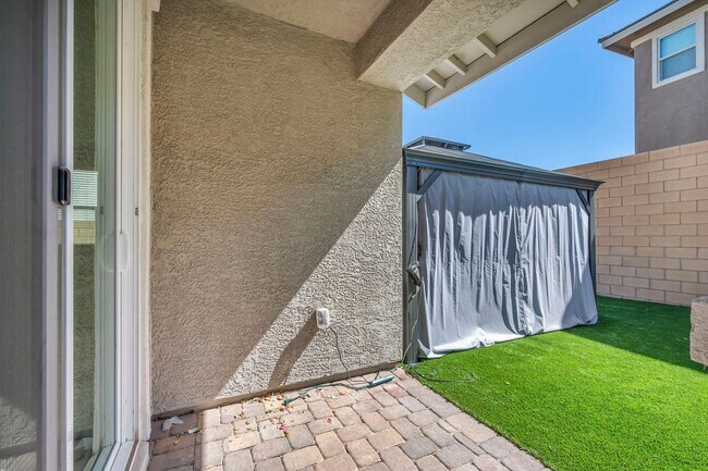 Building Photo - 688 Monroe Hl Pl