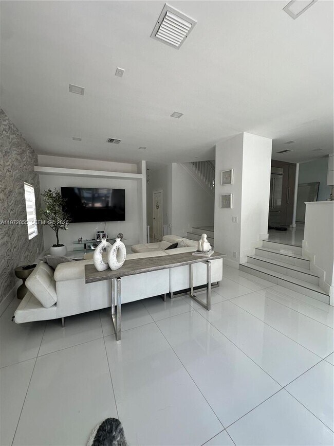 Building Photo - 1607 SW 157th Ave