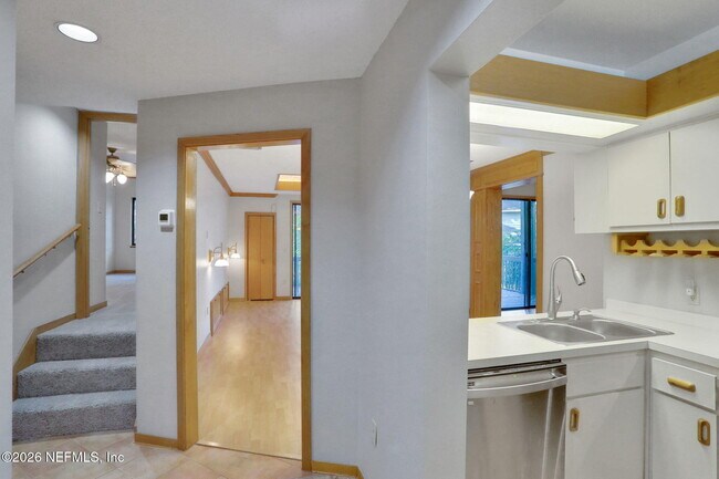 Building Photo - 2970 Ravines Rd