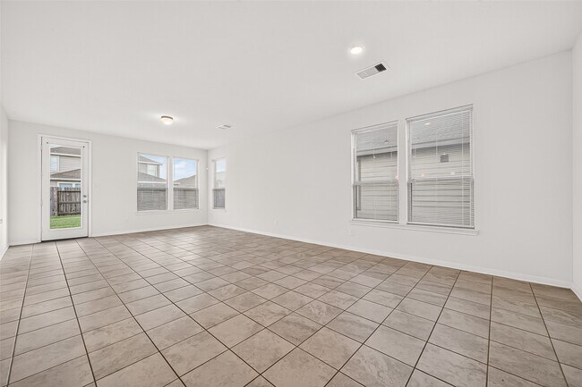 Building Photo - 20902 Cullen Ranch Rd
