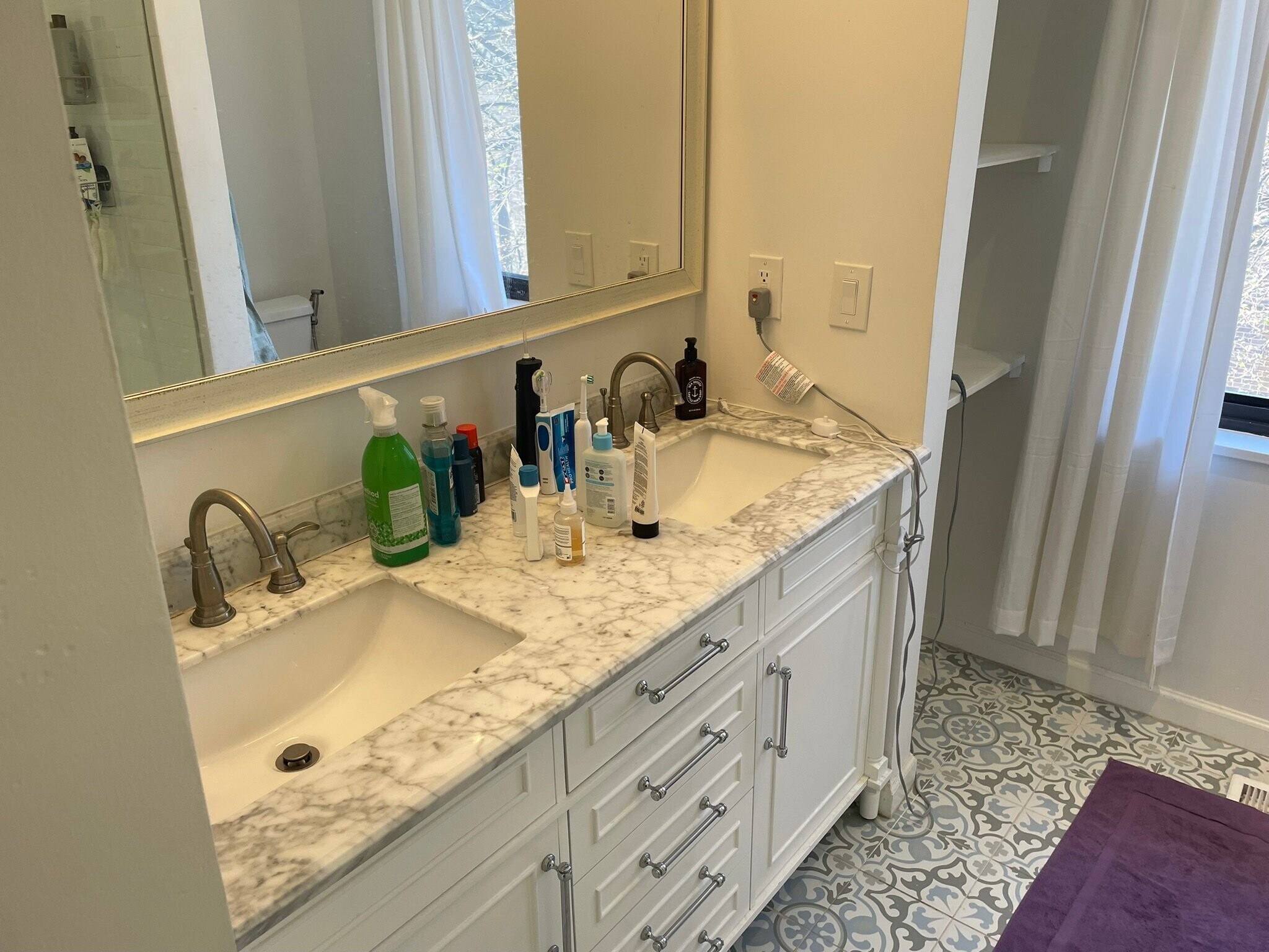 Building Photo - 1321 I St NE