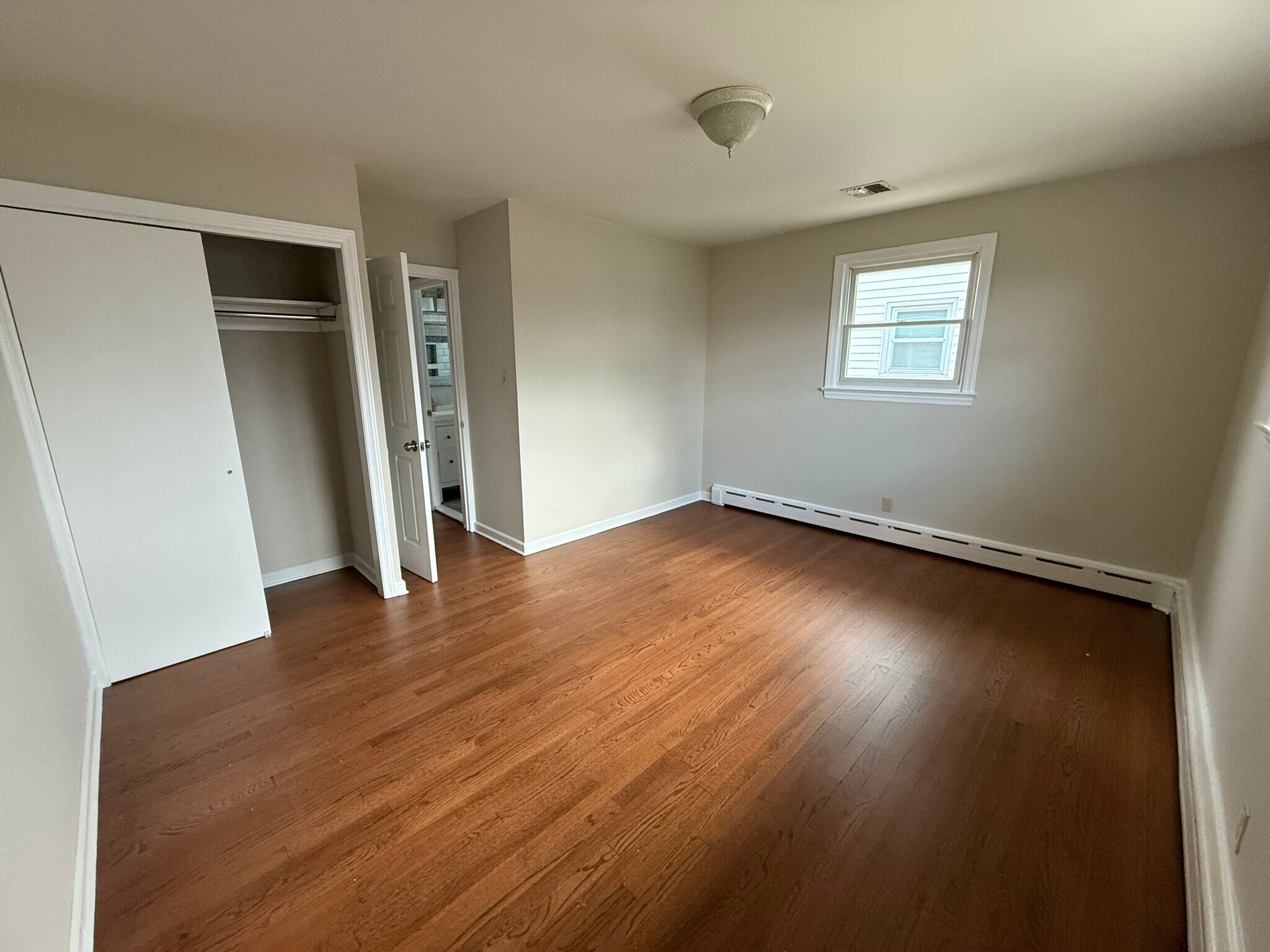 Building Photo - 607 1st Ave