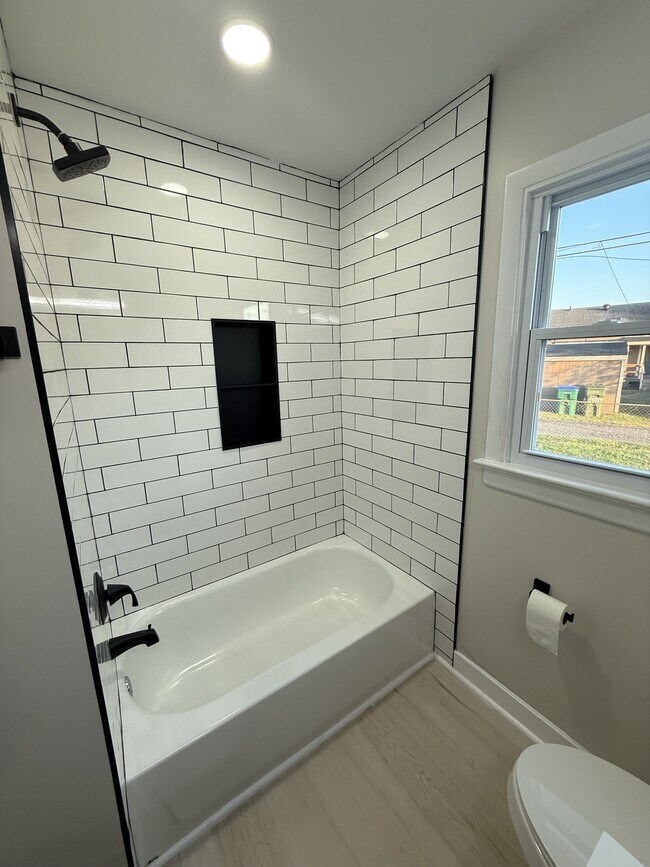 Building Photo - 1307 T St