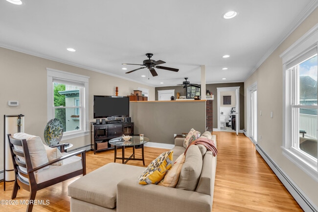 Building Photo - 1211 Grand Ave