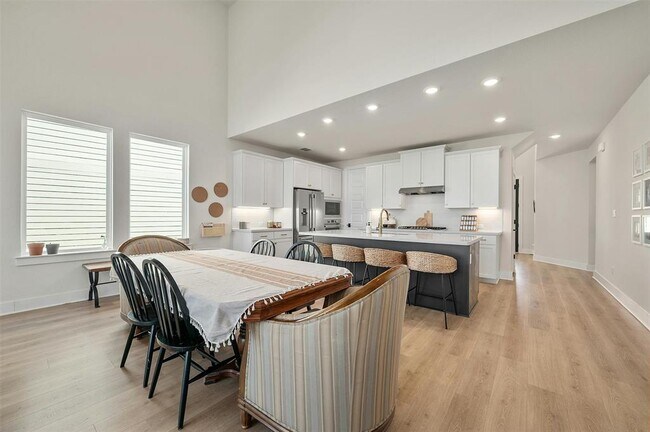 Building Photo - 997 Sage Thrasher Cir