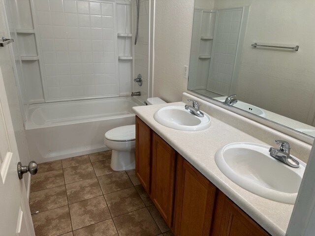 Building Photo - 1206 E Boston St