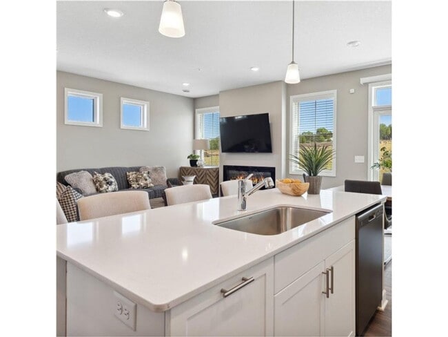 Building Photo - Rare 3 bed new construction home in Wayzata schools for lease!!!