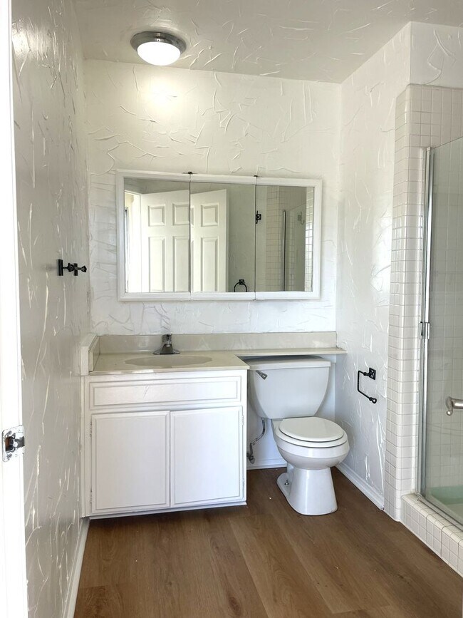 Building Photo - 451