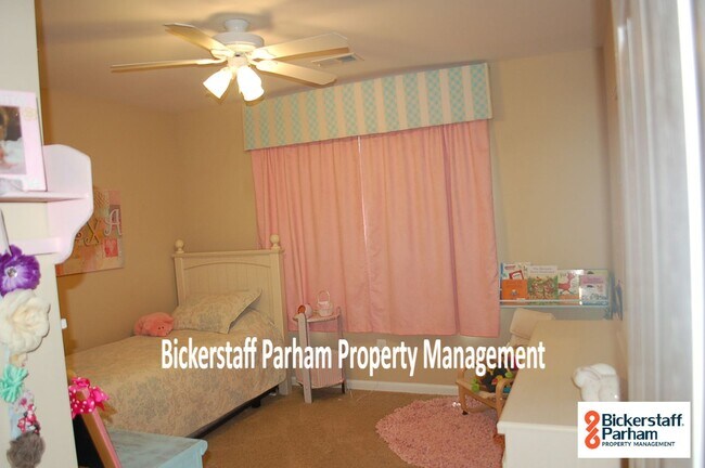 Building Photo - Welcome to the Meadowood Subdivision!