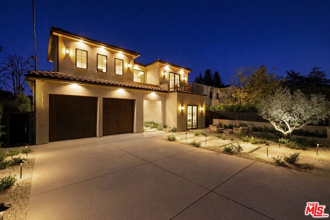 Building Photo - 14273 Greenleaf St