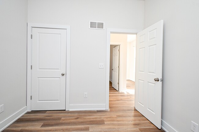 Building Photo - 4151 Chambers St