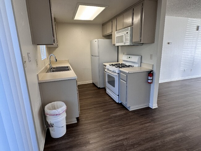 Building Photo - 1421 Cimarron Ct