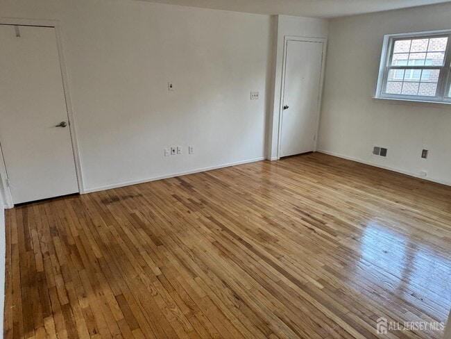 Building Photo - 6501 Ave C