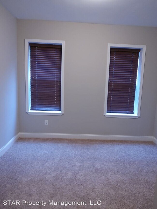 Building Photo - 2 br, 2 bath House - 1011 W. Cross St. - 1