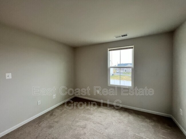 Building Photo - 216 Salida Trl