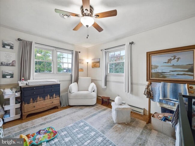 Building Photo - 560 Meadowview Cir