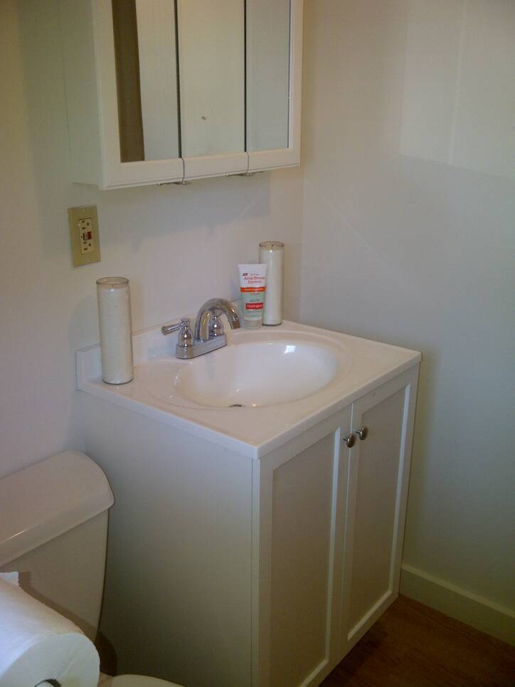 Bathroom - 127 N. Winooski Ave