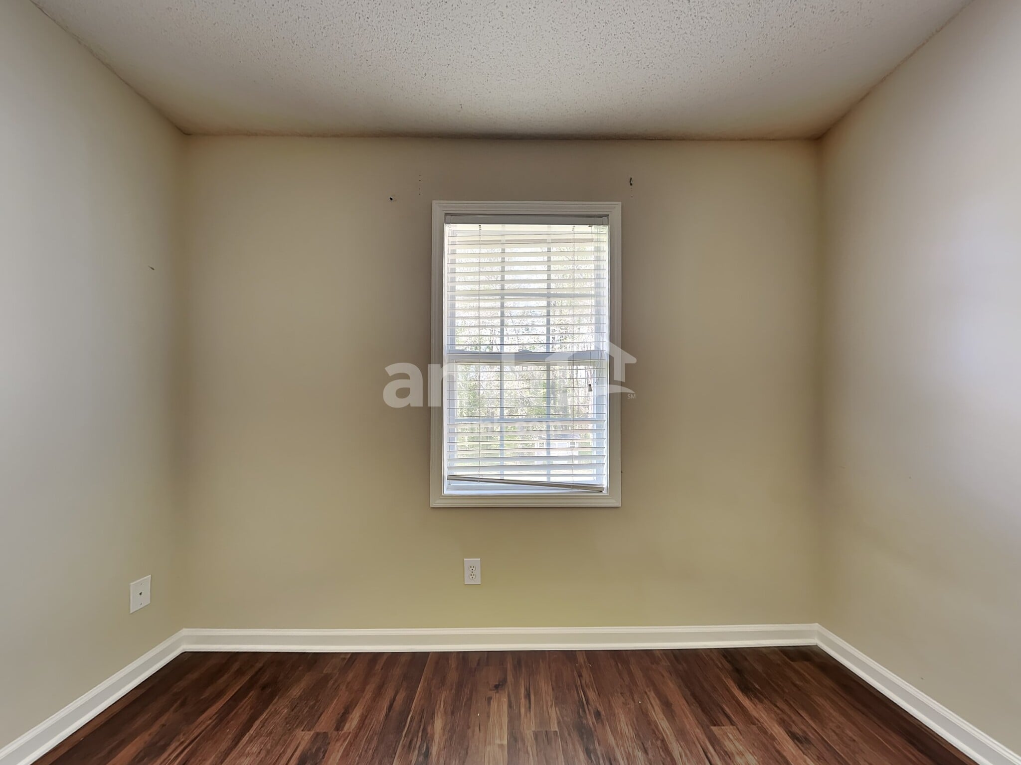 Building Photo - 3321 Dairy Point Dr