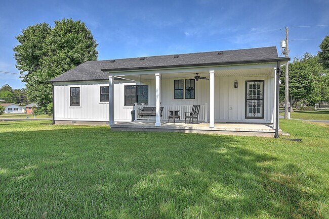 Building Photo - Updated and restored Original Farm House Style