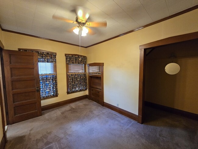 Building Photo - 450 Cutler St