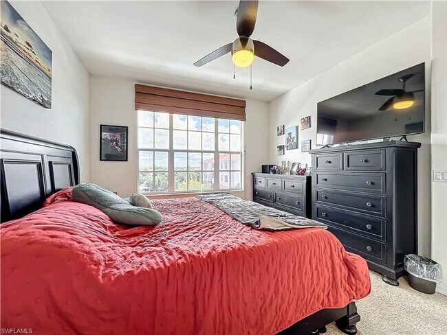 Building Photo - 3 bedroom 2 bathroom Condo in Majestic Pointe