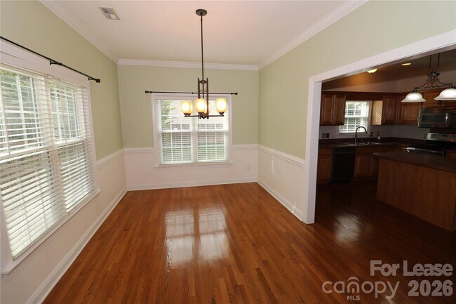 Building Photo - 166 Oak Haven Pl NW