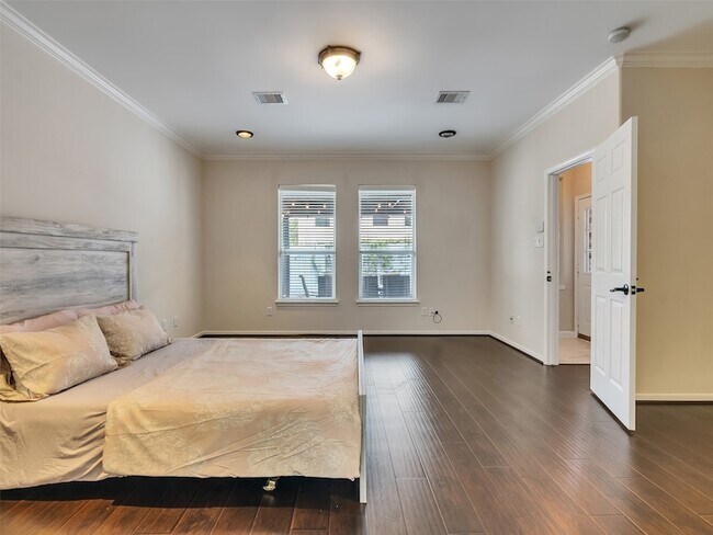 Building Photo - 24507 Red Bluff Tr