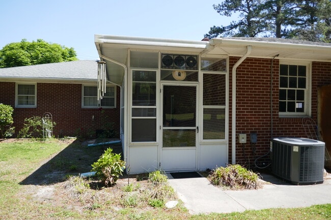 Building Photo - 845 Halstead Blvd