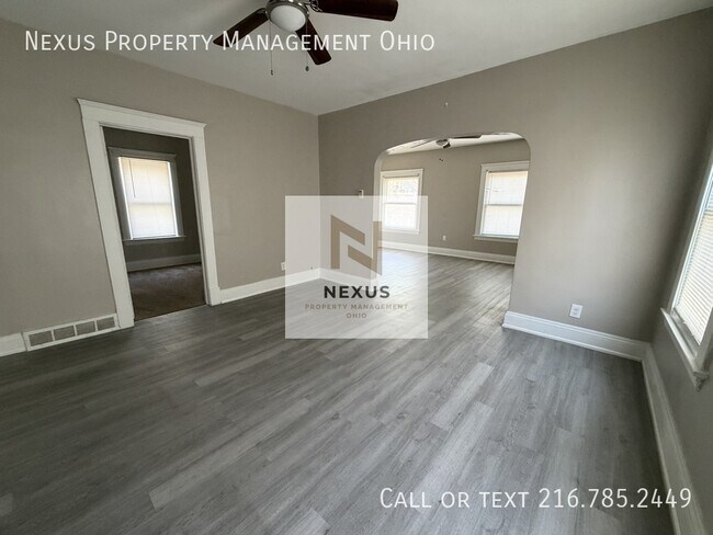 Building Photo - 3607 Daisy Ave
