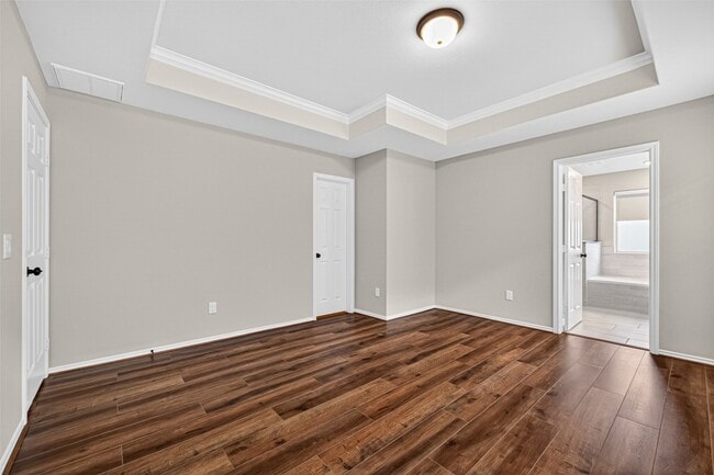 Building Photo - 4007 Delta Rose St