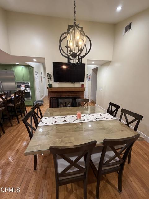 Building Photo - 4703 Oakwood Ave