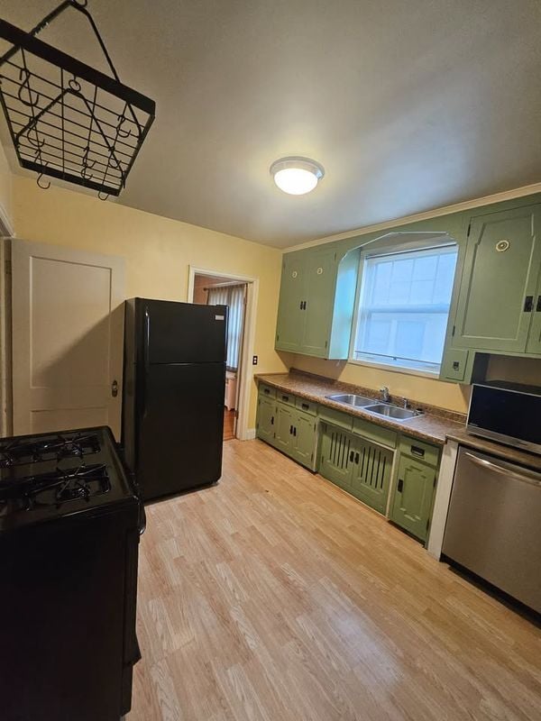 Building Photo - 5224 Bloomington Ave