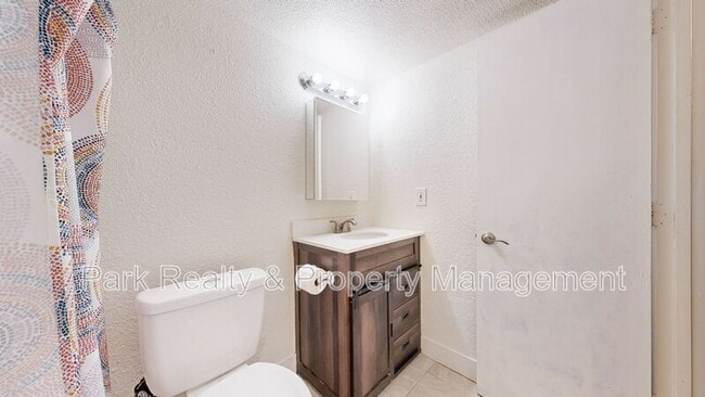 Building Photo - 7373 W Florida Ave