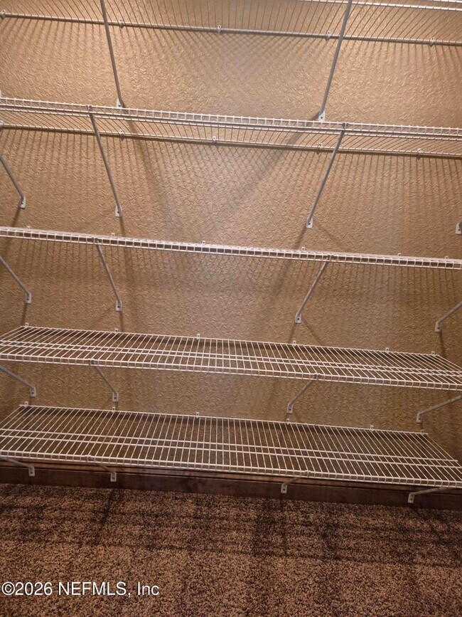 Building Photo - 1729 Coulee Ave