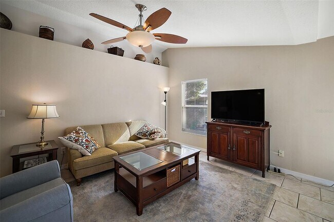 Building Photo - 1020 High Ridge Ct