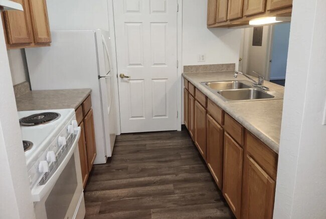 Building Photo - 31950 Clark St