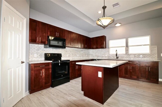 Building Photo - 4238 Aledo St