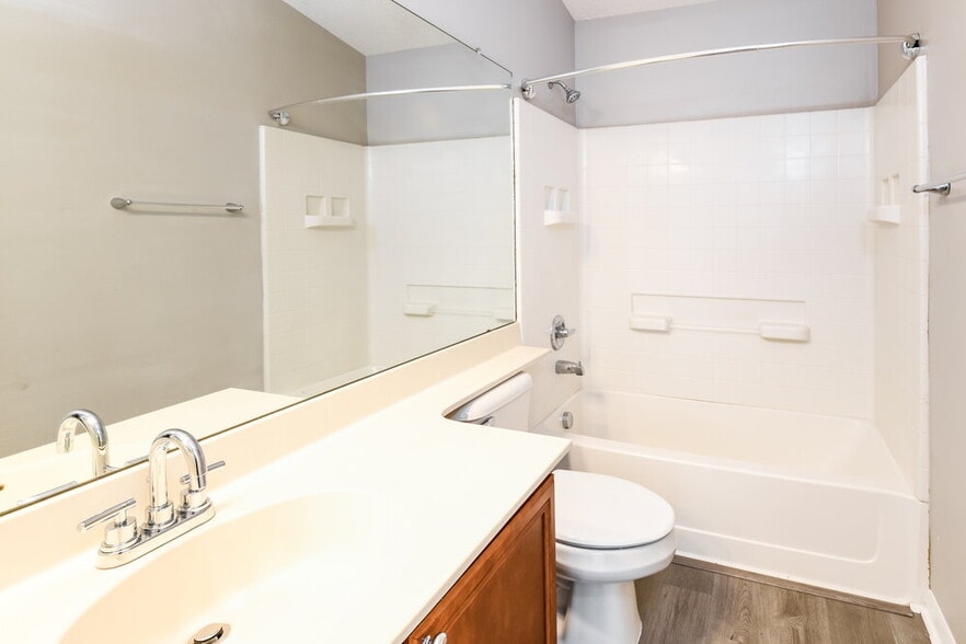 Building Photo - 18409 Kentisbury Ct