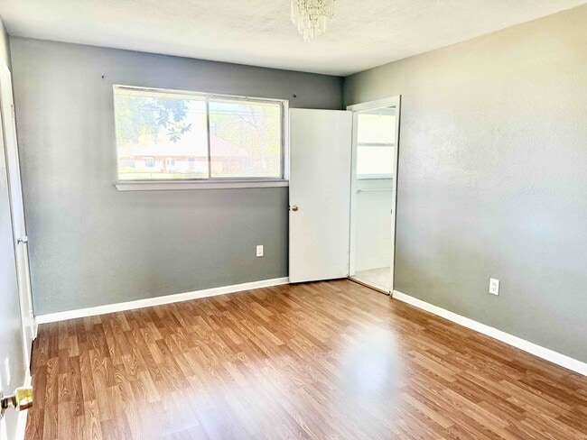 Building Photo - 10389 Browning Dr